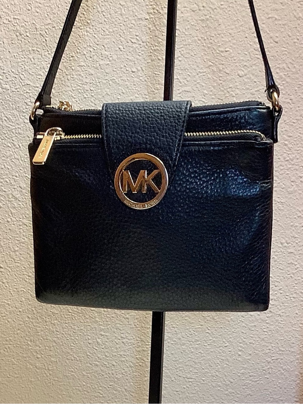 MICHAEL KORS Crossbody Black Leather Fulton Shoulder Bag Organizer Purse